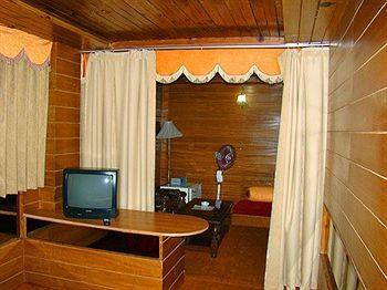 Chandermukhi Hotel Manāli Exterior foto
